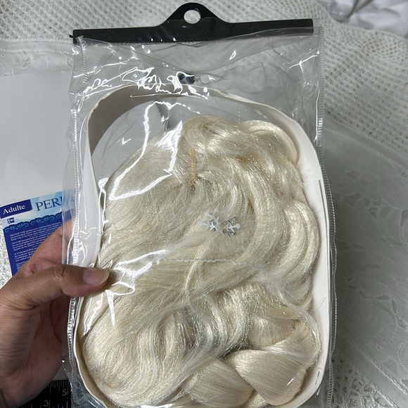 🖤NEW💕Disney Frozen ELSA wig - Picture 4 of 6